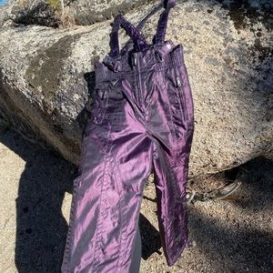 Vintage 90’s Spyder brand Women’s ski pants. Purple. Rmvbl. suspenders. Size 10